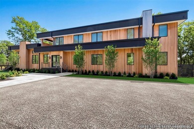 This newly constructed modern residence offers stunning - photo 2