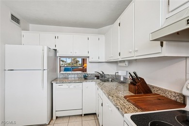 Welcome to this awesome opportunity in Bermuda Club! This 3rd - photo 12