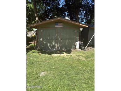 Welcome home to this well-maintained 2-bedroom, 1.5-bath - photo 7
