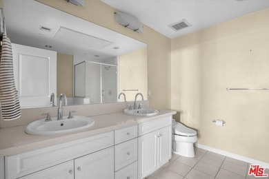 Welcome to Indigo, ideally located in the heart of the Marina - photo 20