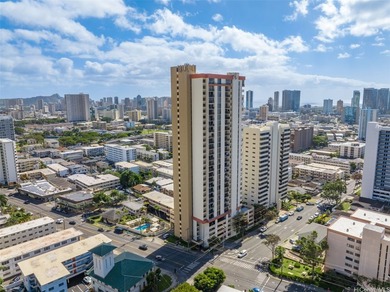 Experience true urban island living in this high-floor - photo 25