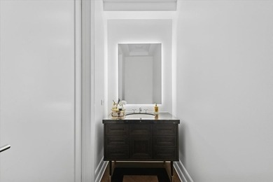 Tribune Tower Residence offers an amazing opportunity to own a - photo 32