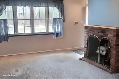 Almost 1900 sq' with 4 bedrooms (2 on the first floor) and 3 - photo 5
