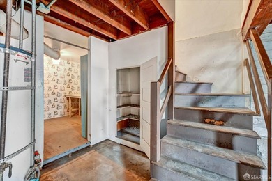 Major fixer upper. Great opportunity to restore this classic - photo 14