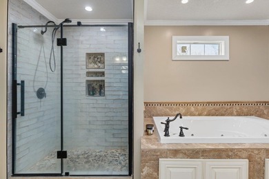 Welcome to your year-round waterfront getaway on Shoal Creek! - photo 17