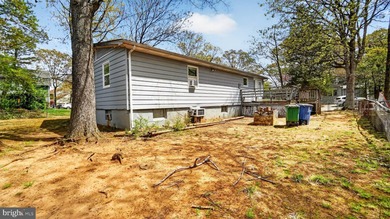 Located at the corner of Spa Road and Boxwood Drive, this - photo 22