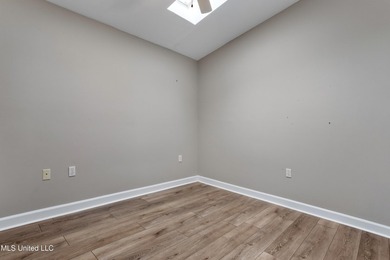 ***BACK ON THE MARKET THROUGH NO FAULT OF THE SELLER!!!***