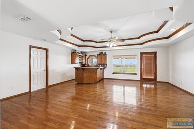 This exquisite 4 bedroom, 3.5 bath, 2 car garage home, on a - photo 27