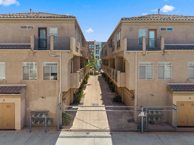 Welcome to this beautifully maintained townhome, built in 2008 - photo 31