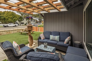 Conveniently located in one of Carpinteria's most sought after - photo 4