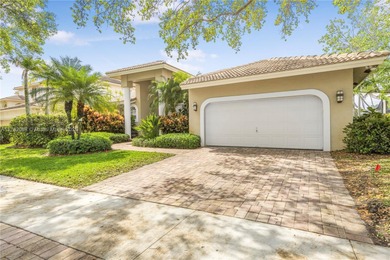 Weston Lakes Area Home Sale Pending in Weston Florida