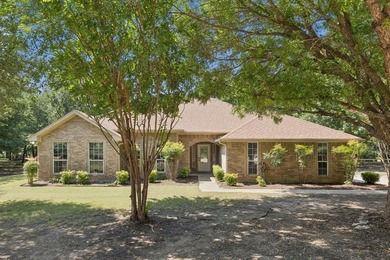 Lake Granbury Home Active Under Contract in Granbury Texas