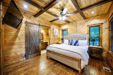 Excalibur is gorgeous LUXURY short term rental cabin in the