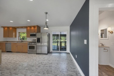 Stunning home with lake frontage on Lake McCall! This house - photo 15