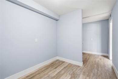 Spacious 2-bedroom, 2-bath condo in the heart of Davie! Ideally - photo 19