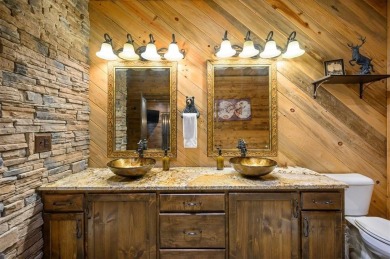 Excalibur is gorgeous LUXURY short term rental cabin in the