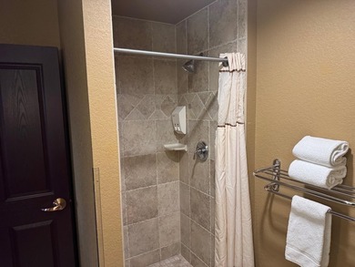 This condo is one of the larger three bedrooms (over 2,000 sq - photo 25
