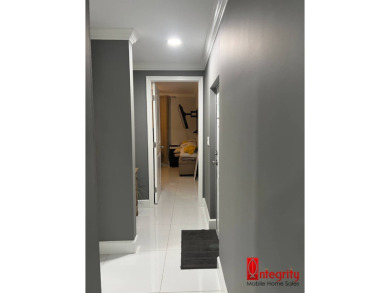 FULLY RENOVATED 2 BEDROOM, 2 BATHROOM HOME Located less than 10 - photo 8