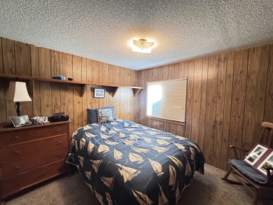 Looking for a year-round residence or the perfect lake getaway - photo 5