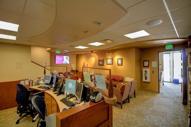 Prestigious Medical Office Building for Sale or Lease in - photo 3