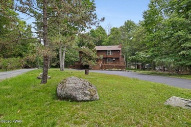 Welcome to this spacious and versatile 5-bedroom, 2-bath home - photo 3