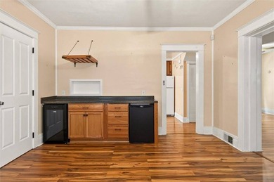 Packed with charm, space and updates, welcome to 113 - photo 14