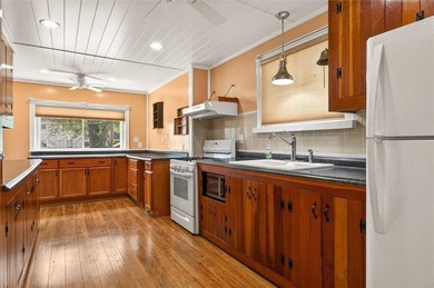 Packed with charm, space and updates, welcome to 113 - photo 15
