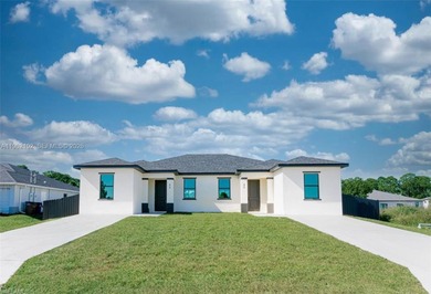 Lehigh Acres Area Townhome/Townhouse For Sale in Lehigh Acres Florida