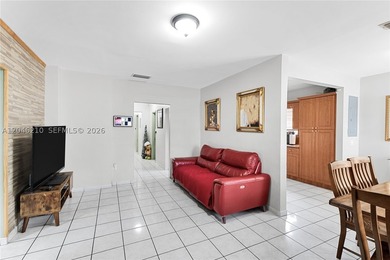 Stunning location! This duplex is a hidden gem, perfectly - photo 21