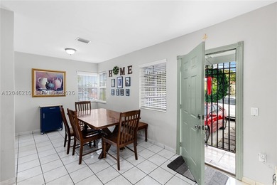 Stunning location! This duplex is a hidden gem, perfectly - photo 22