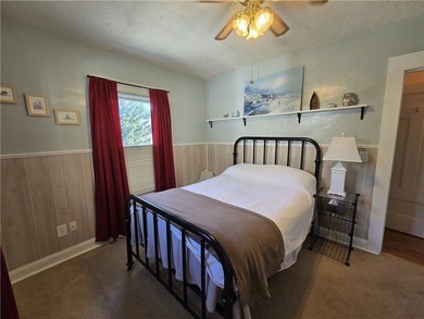 Packed with charm, space and updates, welcome to 113 - photo 23