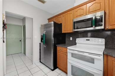 Stunning location! This duplex is a hidden gem, perfectly - photo 28