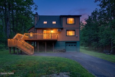Tucked away in the sought after Hideout community sits this 3 - photo 2