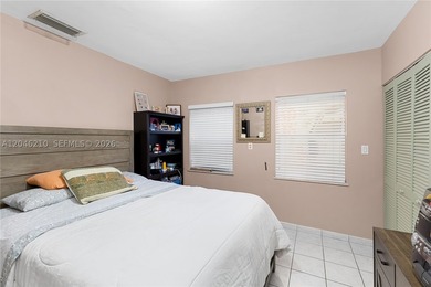Stunning location! This duplex is a hidden gem, perfectly - photo 33