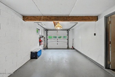 Tucked away in the sought after Hideout community sits this 3 - photo 4