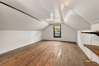 Packed with charm, space and updates, welcome to 113 - photo 36
