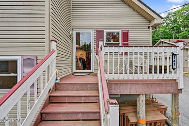 Beautifully updated 3BR/3BA home situated on over an acre in - photo 5