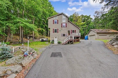 Beautifully updated 3BR/3BA home situated on over an acre in - photo 10