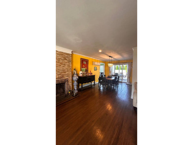 Completely updated 1-Family Gem in East Rockaway's Waverly Park - photo 8