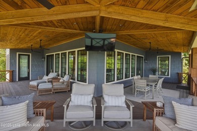 A DIAMOND VIEW designed for gathering without feeling crowded - photo 12