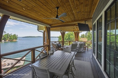 A DIAMOND VIEW designed for gathering without feeling crowded - photo 13
