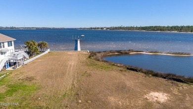 A rare stretch of North Bay shoreline sets the stage for - photo 16
