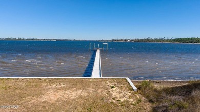 A rare stretch of North Bay shoreline sets the stage for - photo 17