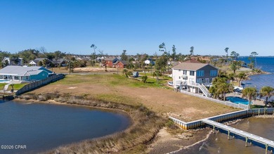 A rare stretch of North Bay shoreline sets the stage for - photo 19
