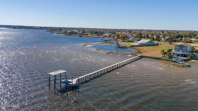A rare stretch of North Bay shoreline sets the stage for - photo 23