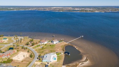 A rare stretch of North Bay shoreline sets the stage for - photo 31