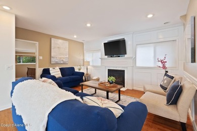 Welcome to your ultimate lakeside retreat on the coveted shores - photo 7
