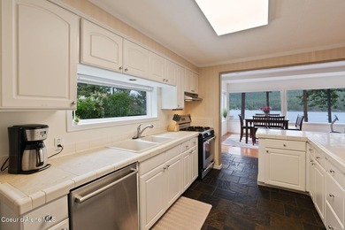 Welcome to your ultimate lakeside retreat on the coveted shores - photo 9