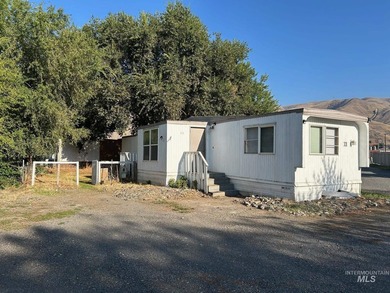 Welcome to AFFORDABLE housing in a well-maintained and - photo 2