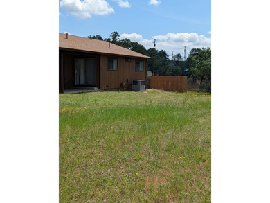 Nice Duplex in Desirable Lake California Community! This is in a - photo 5